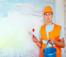 Pintor em Foz do Iguaçu com andaime